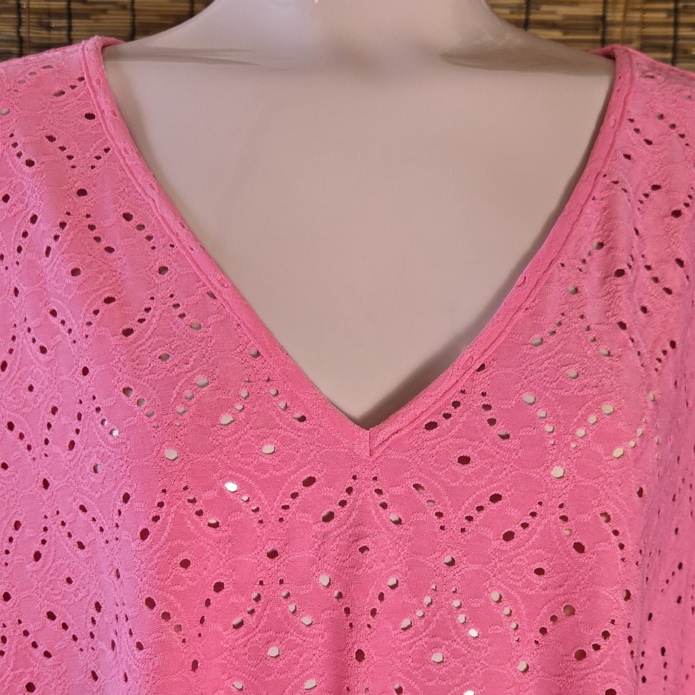 NWT Pink Eyelet Lace Bell Sleeve V Neck Blouse - Picture 2 of 11